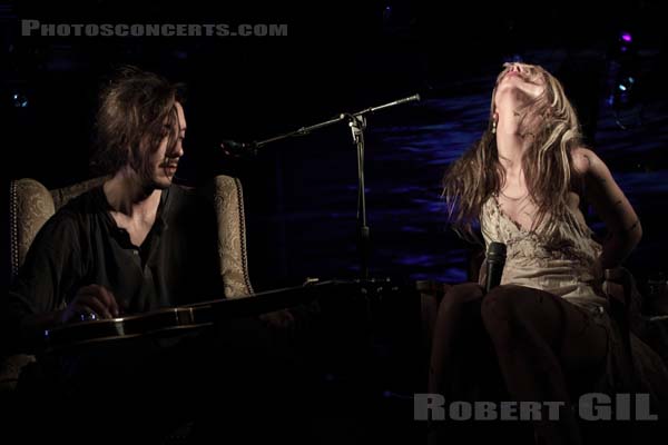 RUBY THROAT - 2009-02-25 - PARIS - Glaz Art - Katie Jane Garside - Chris Whittingham